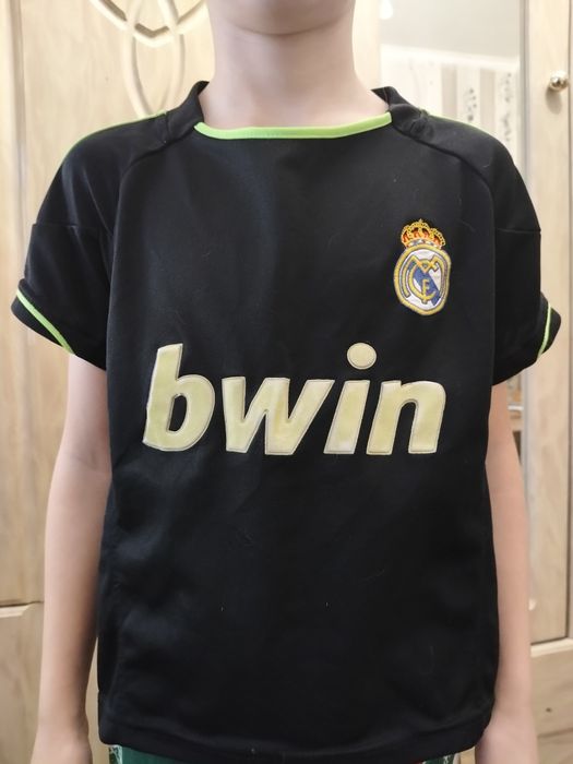 Футболка Реала Мадрида Роналду с 2007 по 2013 г