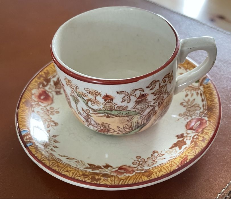 Chavenas de cafe antigas de porcelana