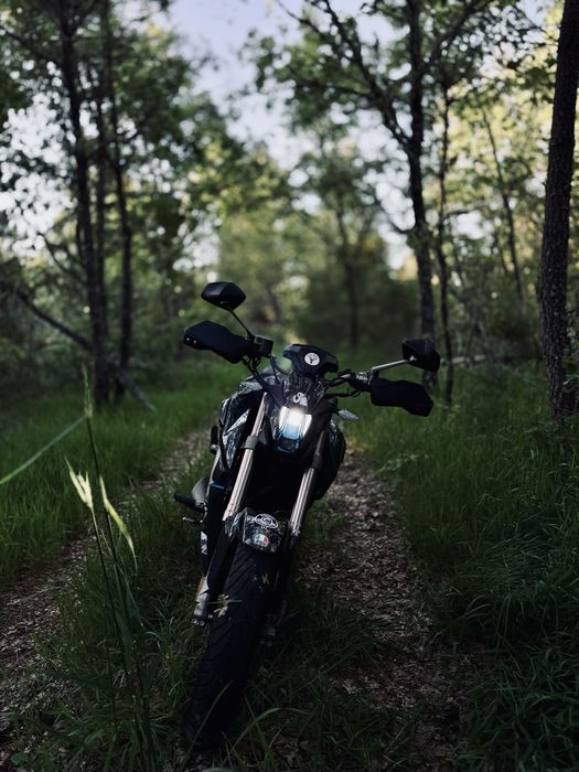 Zontes 125u com muitos extras