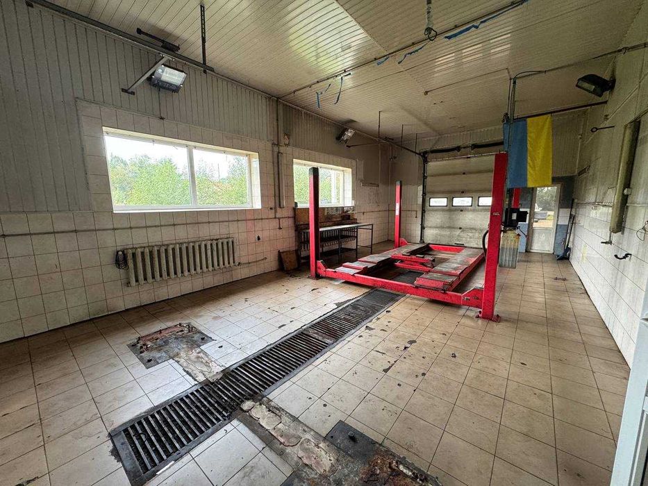 Здається в оренду приміщення СТО з підйомником