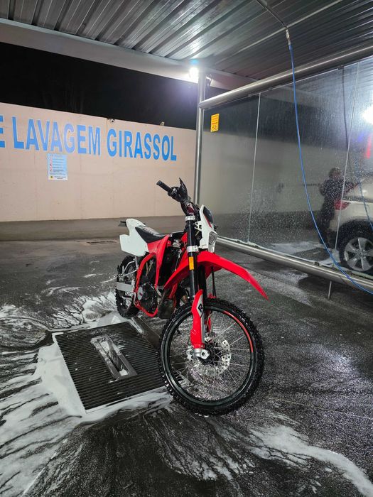 Swm rs 125 11kw em bom estado
