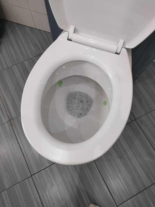 Miska WC z deską wolno opadająca