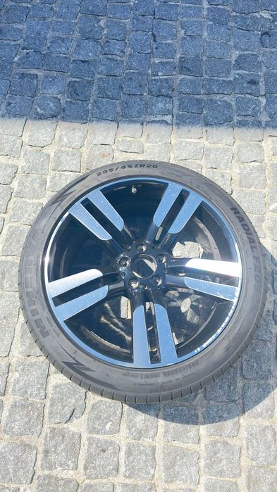 Conjunto Jante Original  235/245 45 ZR20 com Pneu de Mercedes Benz GLK