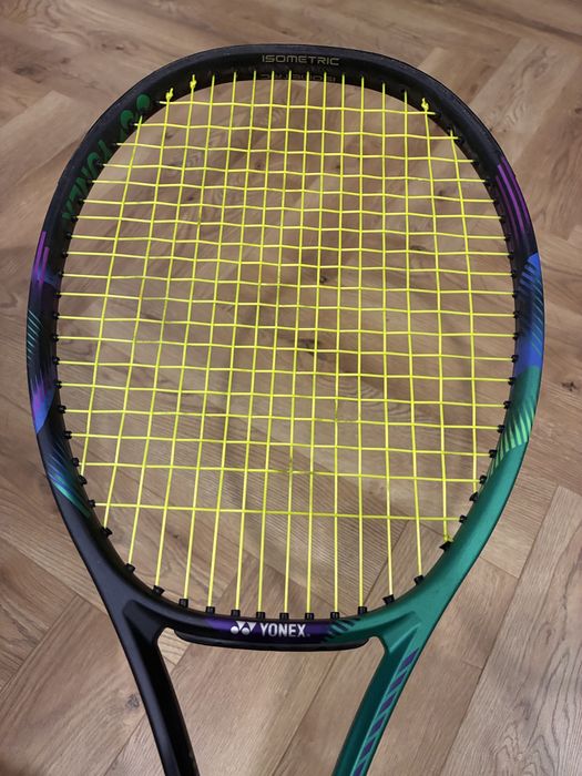 Yonex vcore 97 pro