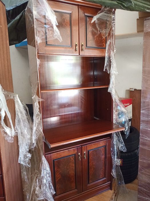 Móvel de sala com cantos