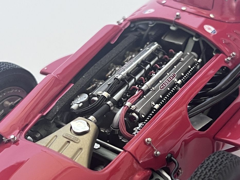 CMC 1:18 Maserati 250F (1957) Warszawa Włochy • OLX.pl