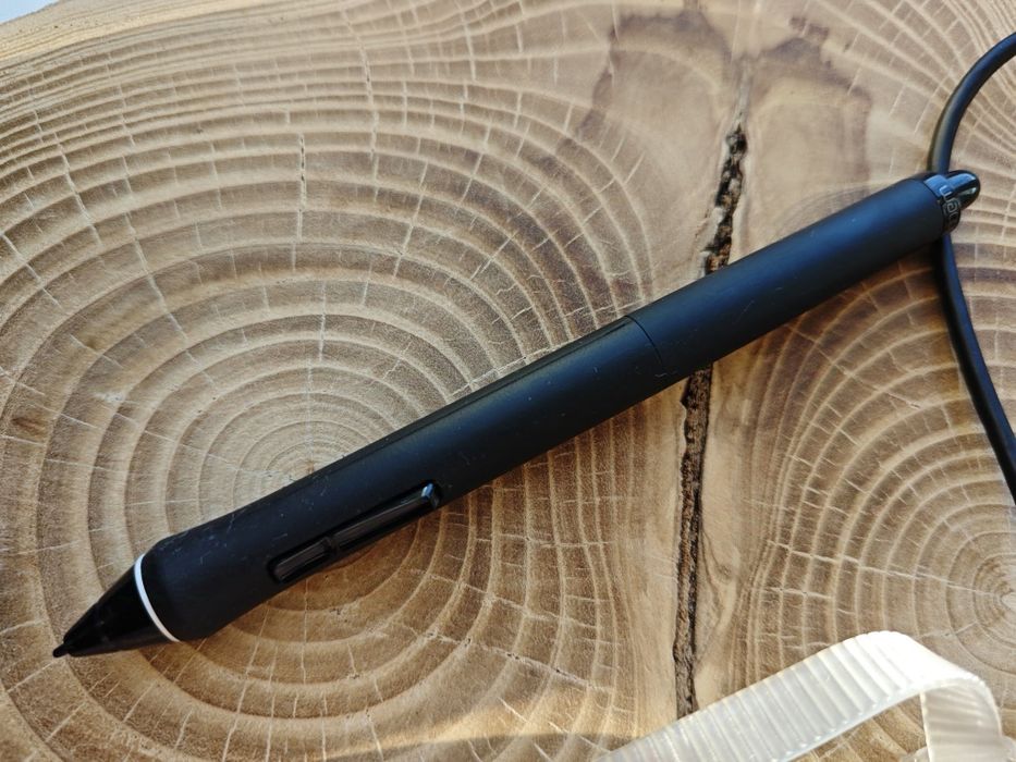 Графічний планшет Wacom Intuos 5 touch М (PTH-650)