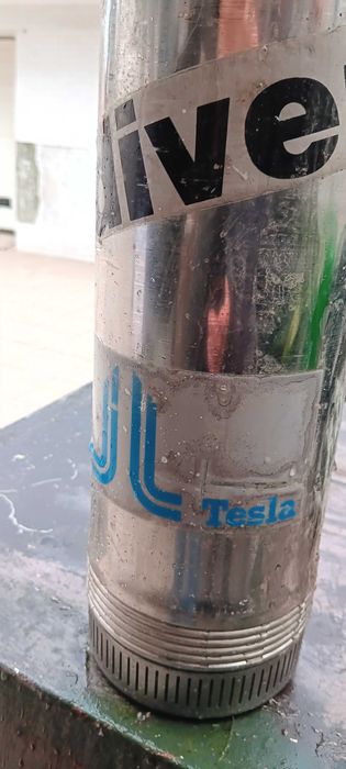 Bomba trifásica em muito bom estado.