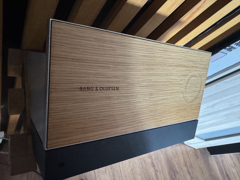 Bang olufsen moment