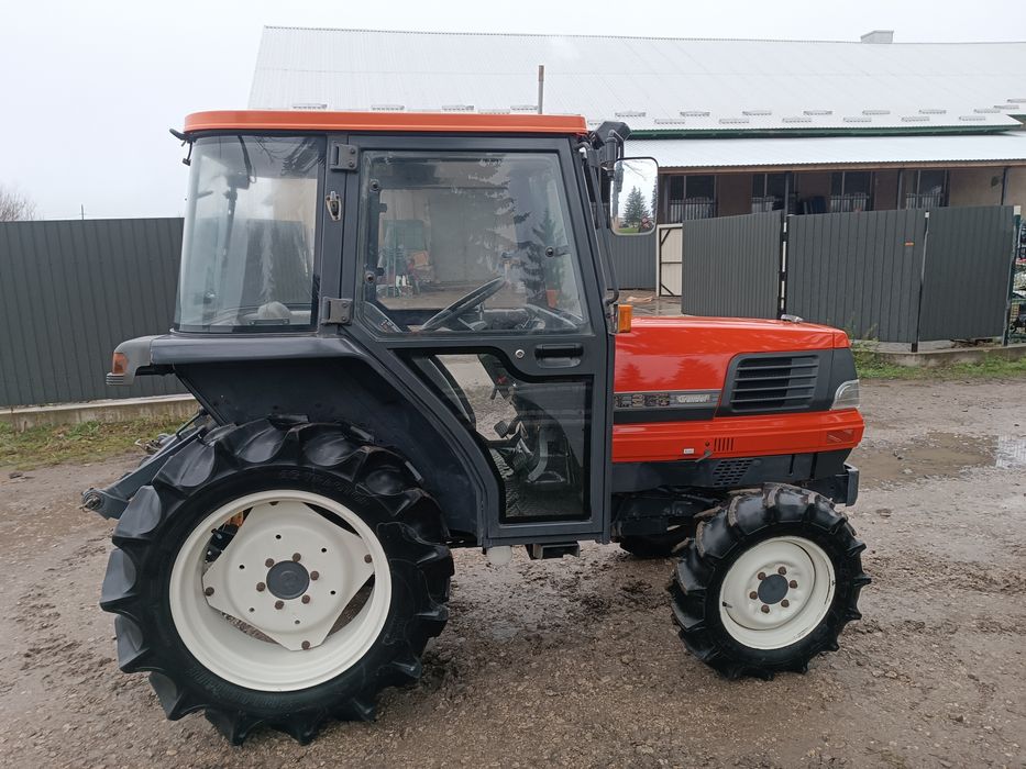 Японський мінітрактор.Трактор Кубота