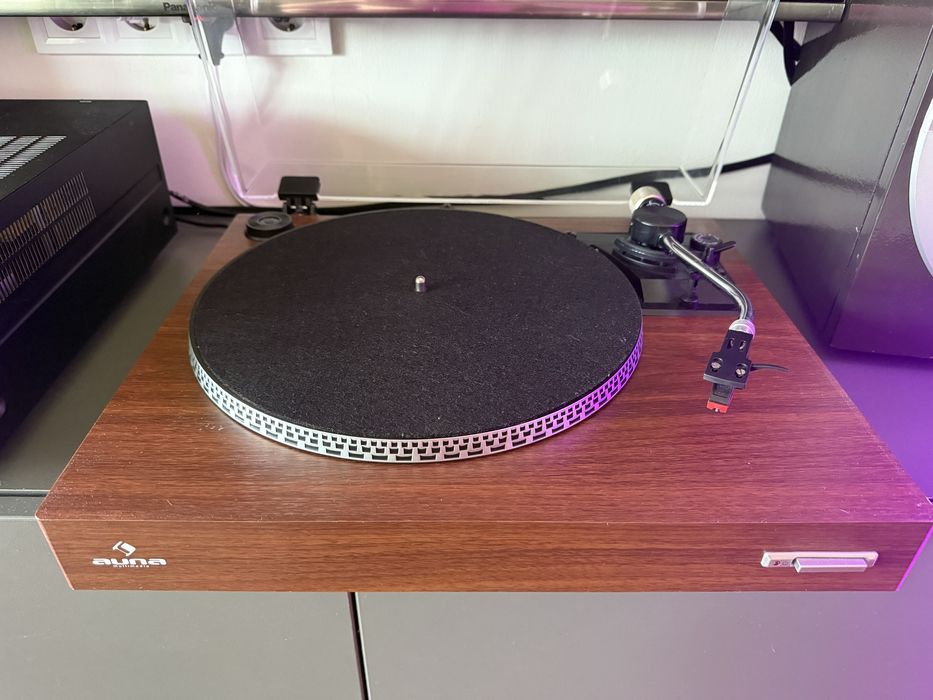 СРОЧНАЯ ПРОДАЖА !!! Виниловый проигрыватель Auna Wood TT-931