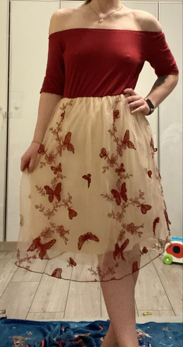 Sukienka z motylkami