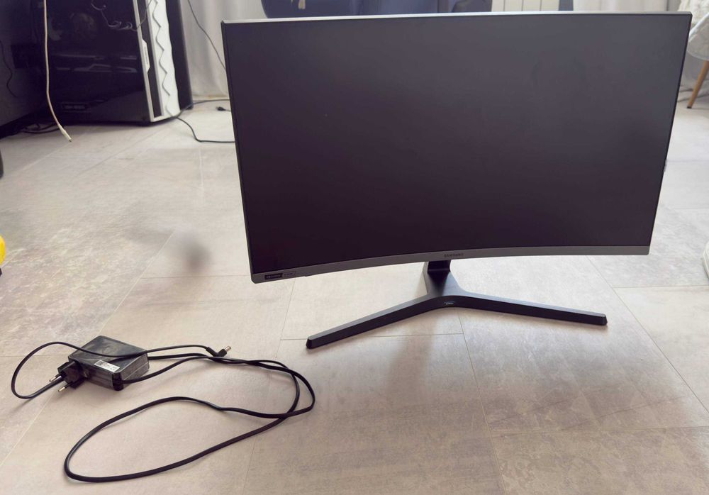 Монітор Samsung C27RG50F
