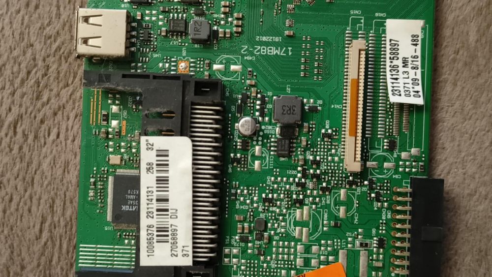 Płyta główna 17MB82-2  Sharp LC-32LD145V