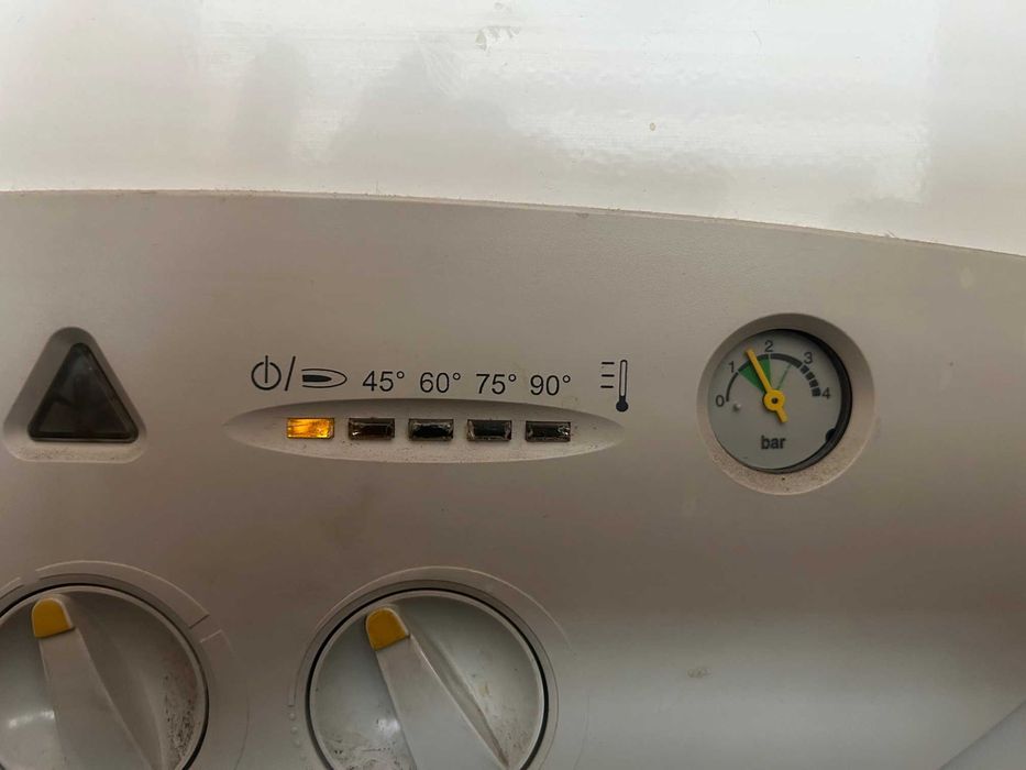 Vendo Caldeira Junkers para Aquecimento Central e Aguas Banho