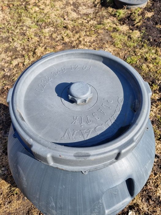 Beczka plastikowa 120 l