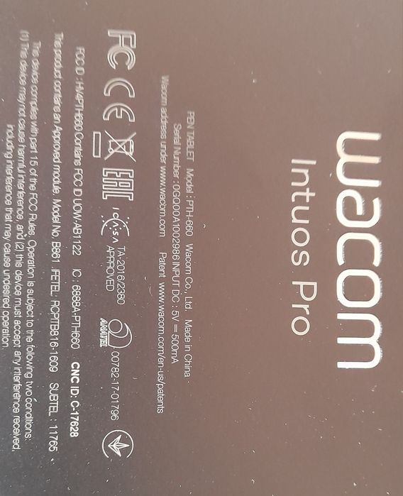 Графічний планшет Wacom PTH-660