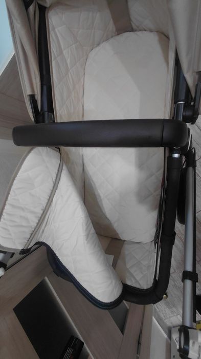 Продам візочок bugaboo chameleon 3