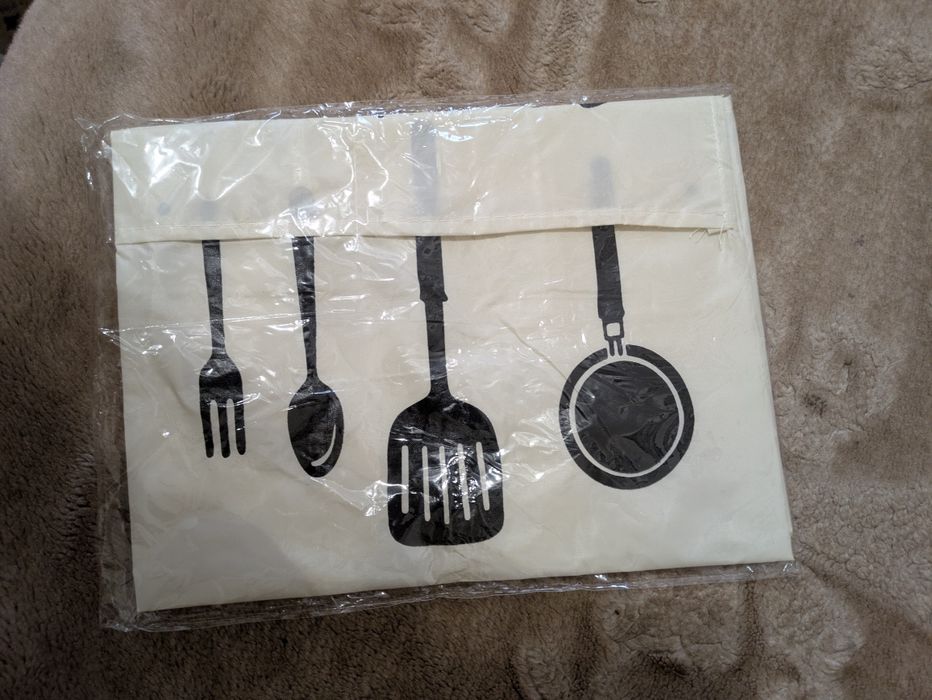 Nowy oryginalnie zapakowany fartuch kuchenny  wodoodporny!