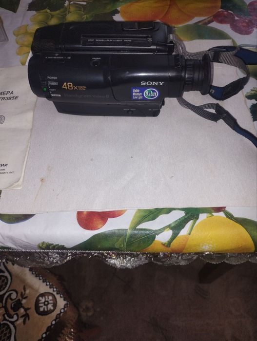 Видеокамера CCD-TR380E/TR385E