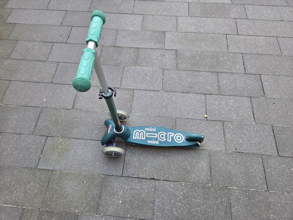 Hulajnoga Micro Mini Deluxe Eco zielona stan idealny