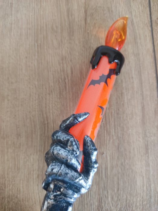 Halloweenowy świecznik