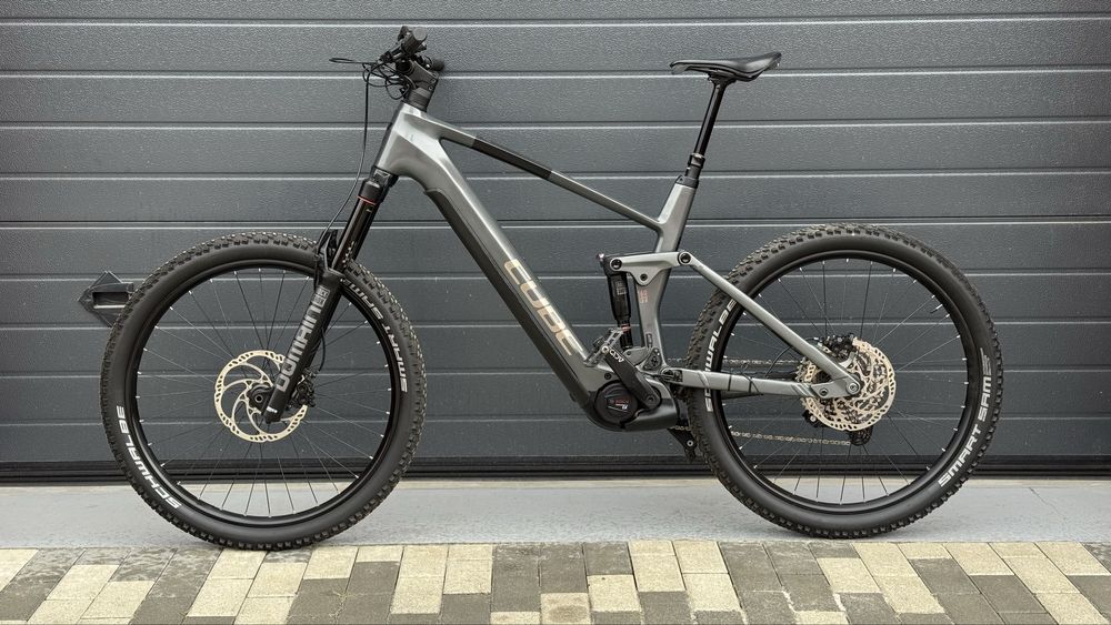 CUBE STEREO RACE карбоновий електровелосипед