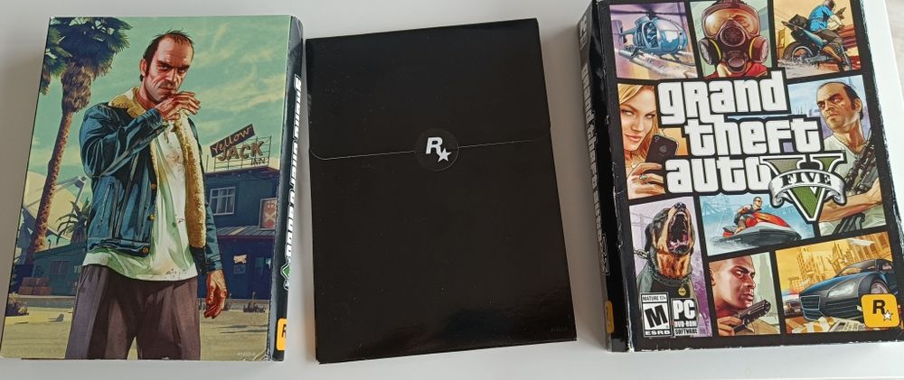 Grand theft auto V 7x DVD mapa