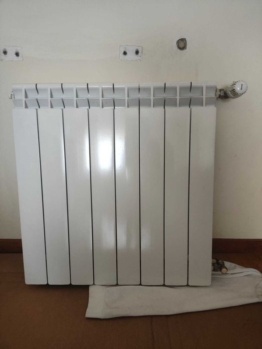 Conjunto de 8 Radiadores de Aquecimento Central (vários tamanhos)