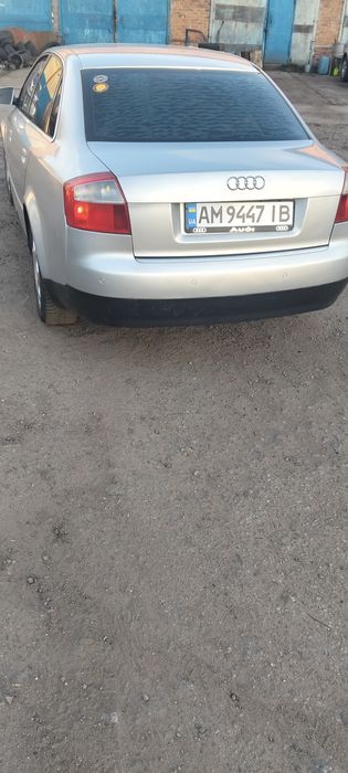 Продам Ауді А4 В6 2.5 тді.