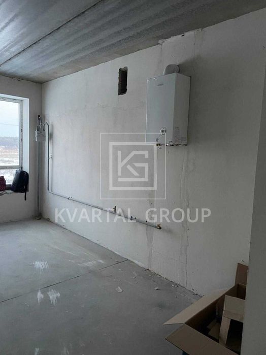 Квартира - студія з газовим опаленням в будинку з ліфтом