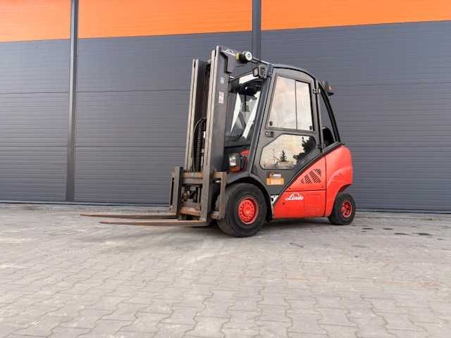 Wózek widłowy LINDE H35  LPG  triplex  przesuw  WOLNY SKOK  rok 2009