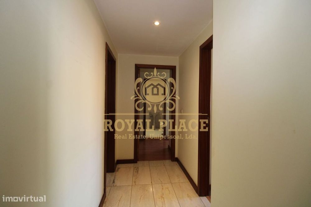 Apartamento T2, Paços de Brandão