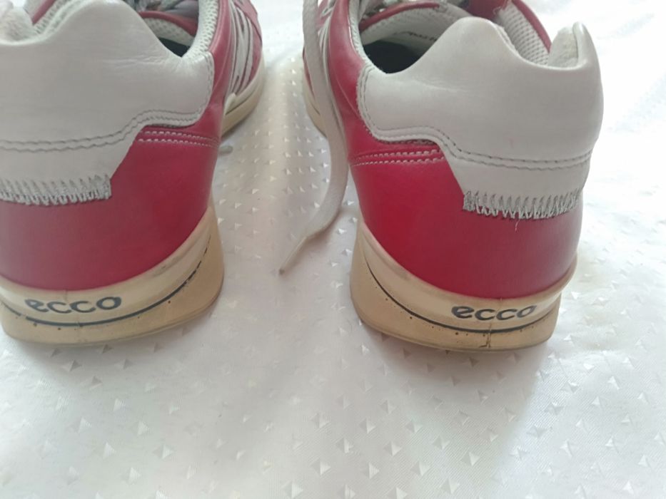 Ecco buty skórzane