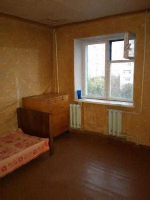 Продам 2 комнатную квартиру в районе метро Дворец спорта.