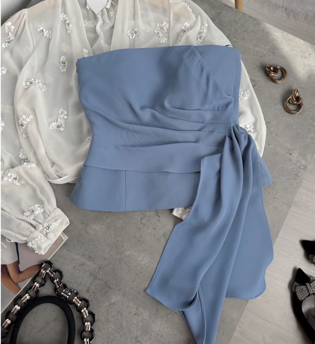 Блакитний Корсет зі шлейфом від Zara