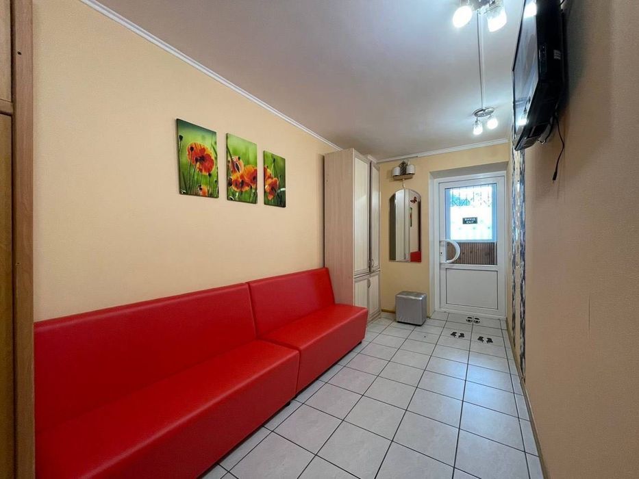 Сдам подселение в комнату Общежитие Киев Метро Житомирская VIP Хостел