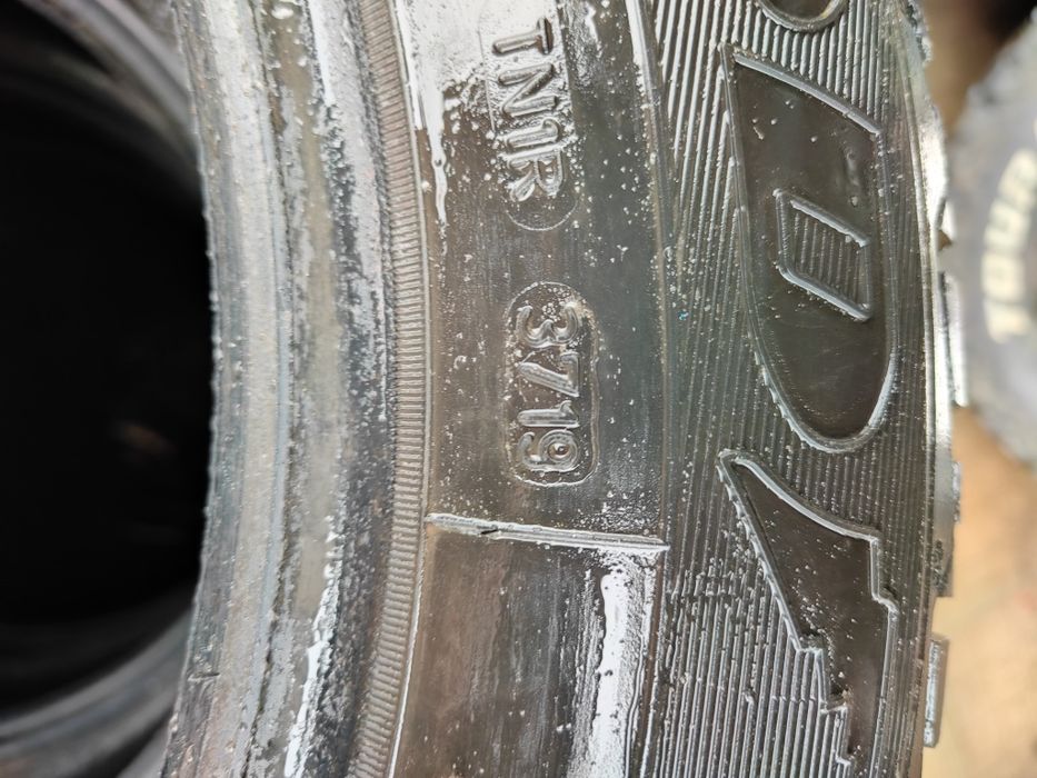 Шины 205/60/16 Good Year UltraGrip 600