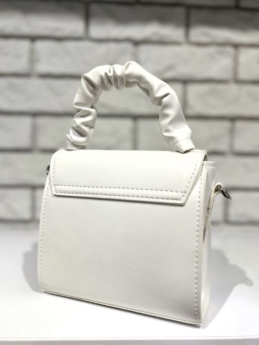 Жіноча сумка біла крос боді бренду likemood