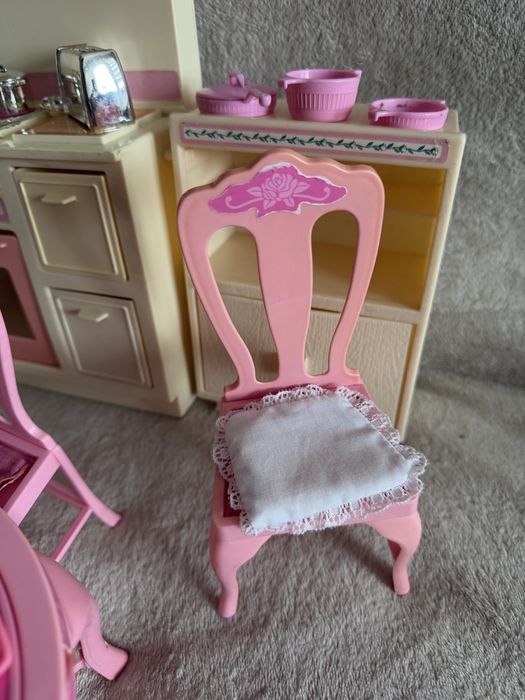 Zestaw Barbie kuchnia living pretty 1987