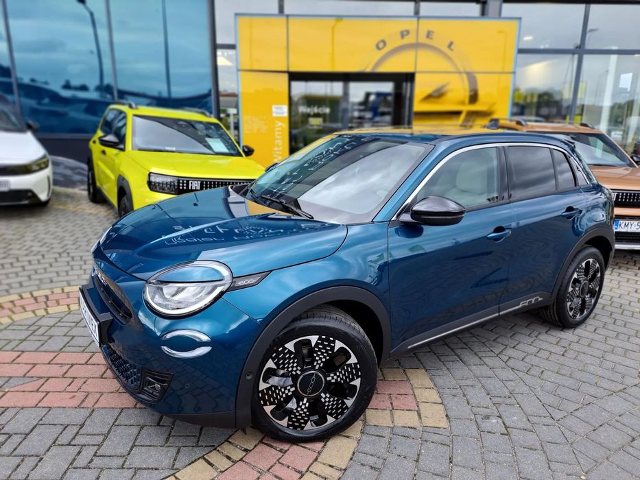 Fiat 600 Hybrid La Prima 110 Km