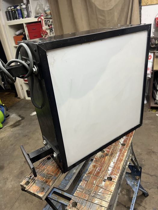 Reklama swietlna scienna