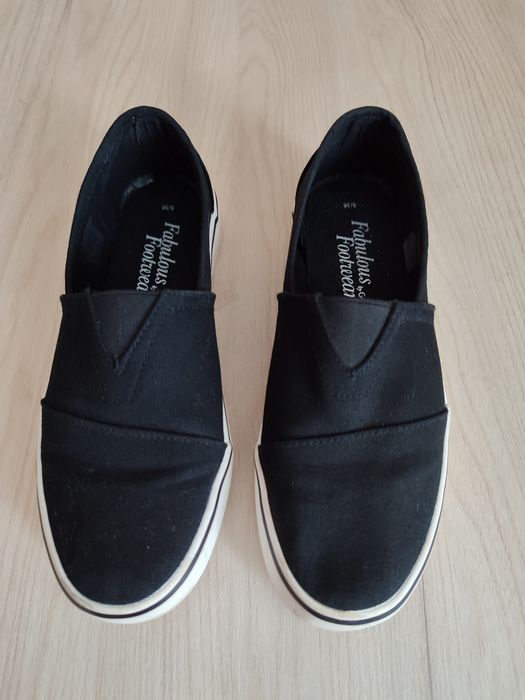 Слипоны черные женские