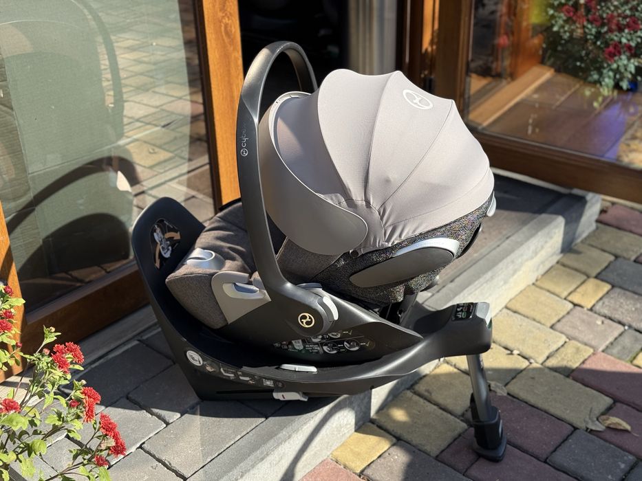 автолюлька Cybex cloud Z+ I-Size + Cybex base ISOFIX Z