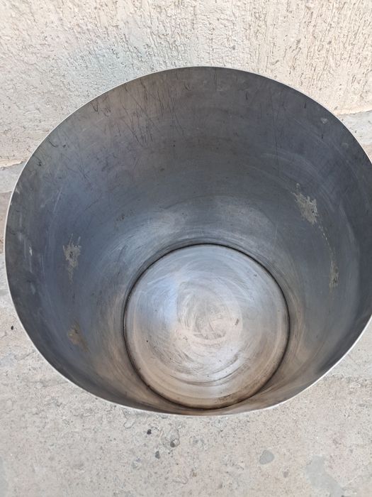 Кастрюля из нержавейки 100 л.