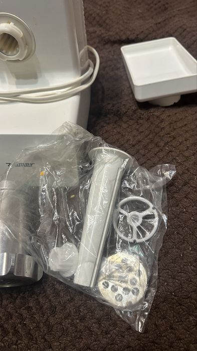 Електромясорубка zelmer