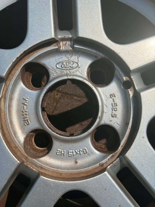 Felga aluminiowa Ford Fusion 6JX15 H2