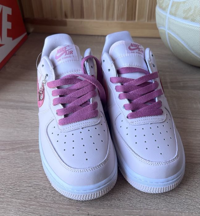 Nike Force One Low Valentine’s Day