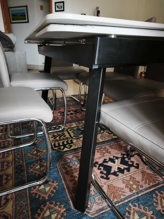 Mesa de jantar extensível retangular com 6 cadeiras