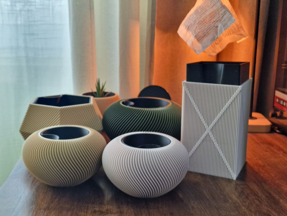 Сучасні самополивні  вазони